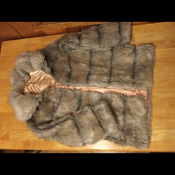 Jackets & Blazers - Vintage Faux Fur Coat